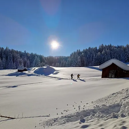 Neuner Charlotte Incl Skidepot An Der Hochzeigerbahn Wenns