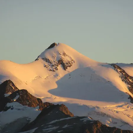 Neuner Charlotte Incl Skidepot An Der Hochzeigerbahn * Wenns