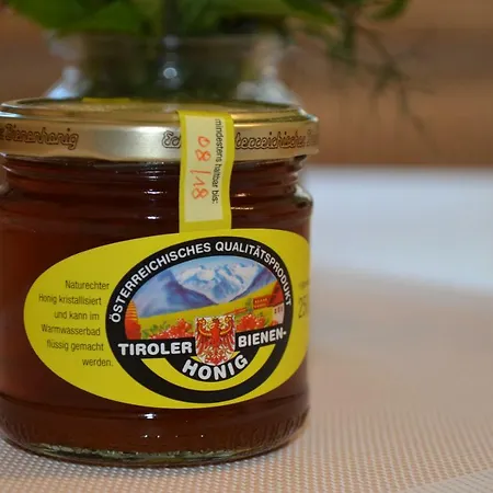 Neuner Charlotte Incl Skidepot An Der Hochzeigerbahn Wenns